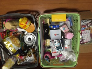 お湯が入ってるポットはサポーターが入れないゾーンにあるので、お湯を沸かす道具も持っていきます。