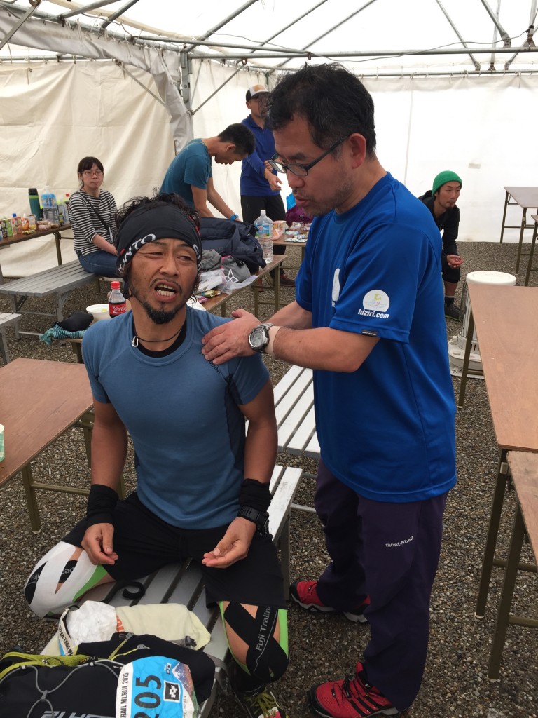 上半身も腰も足も、体のあちこちに痛みが出ています。