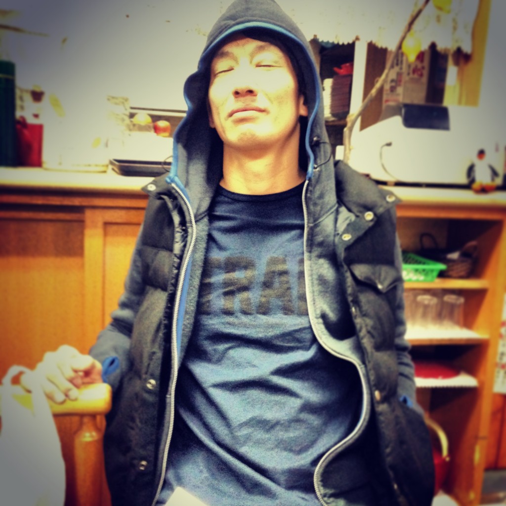 レース後山菜そばを頂きながら落ち込む。みんなレースの話で盛り上がっているが、内容の2/3がわからないw やはりDNFはダメだぁ~~~