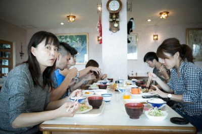 レース翌日、宿にて。