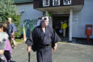危険、イベントでなければ即逮捕！ 