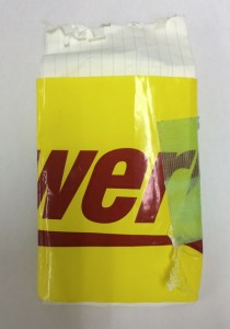 OSJのテープと養生テープで巻いてある・・・厳重な二重梱包