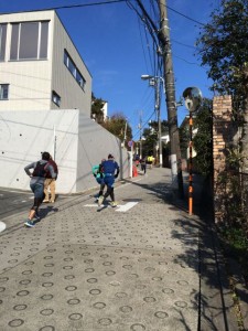 滑り止めのない舗装路は激坂ではない！（西岡氏談）