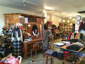 同級生がが経営してる素敵な雑貨屋さんです　HOWDY
