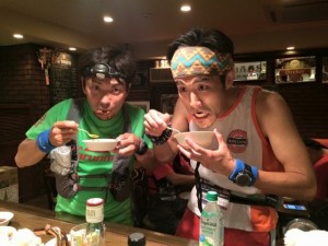 エイドステーション（以下A）1 六本木セルベッサ17.6km 　カレーが激ウマでした。