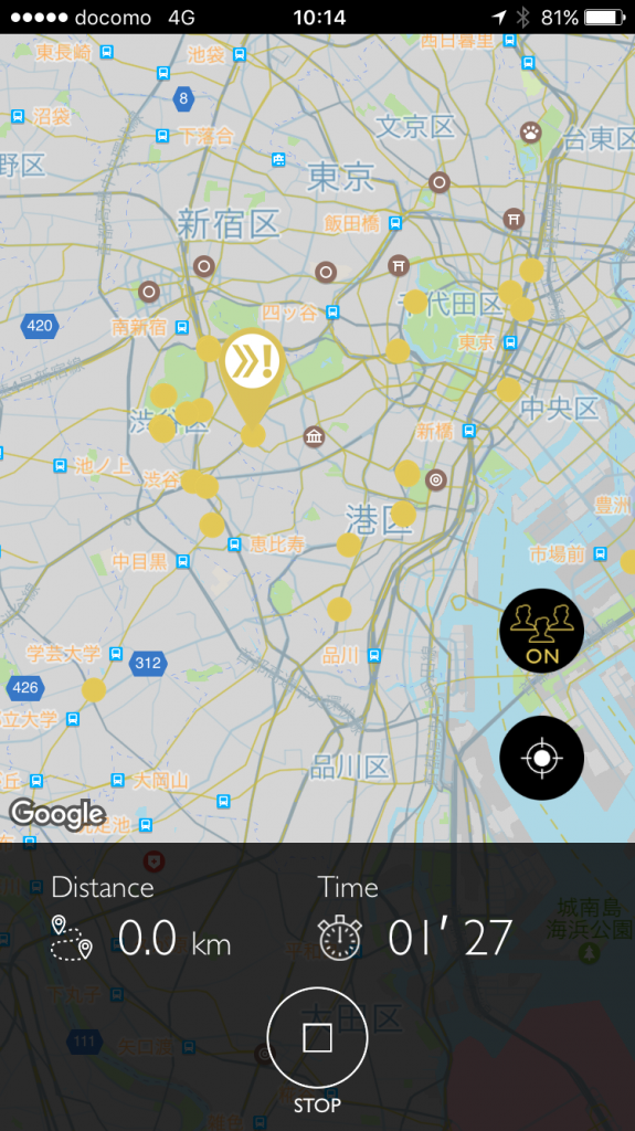 アプリを立ち上げるとすでにランナーがゴールに向けて大勢走っている！